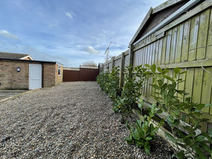 Photo 40- click for photo gallery